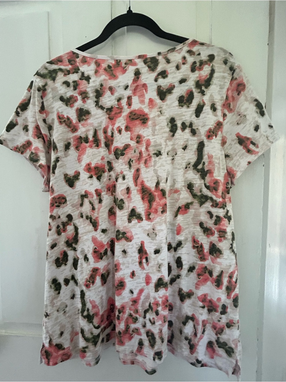 Women’s Kim Gravel (QVC) Floral Print Short Sleeve Top - Picture 2 of 2